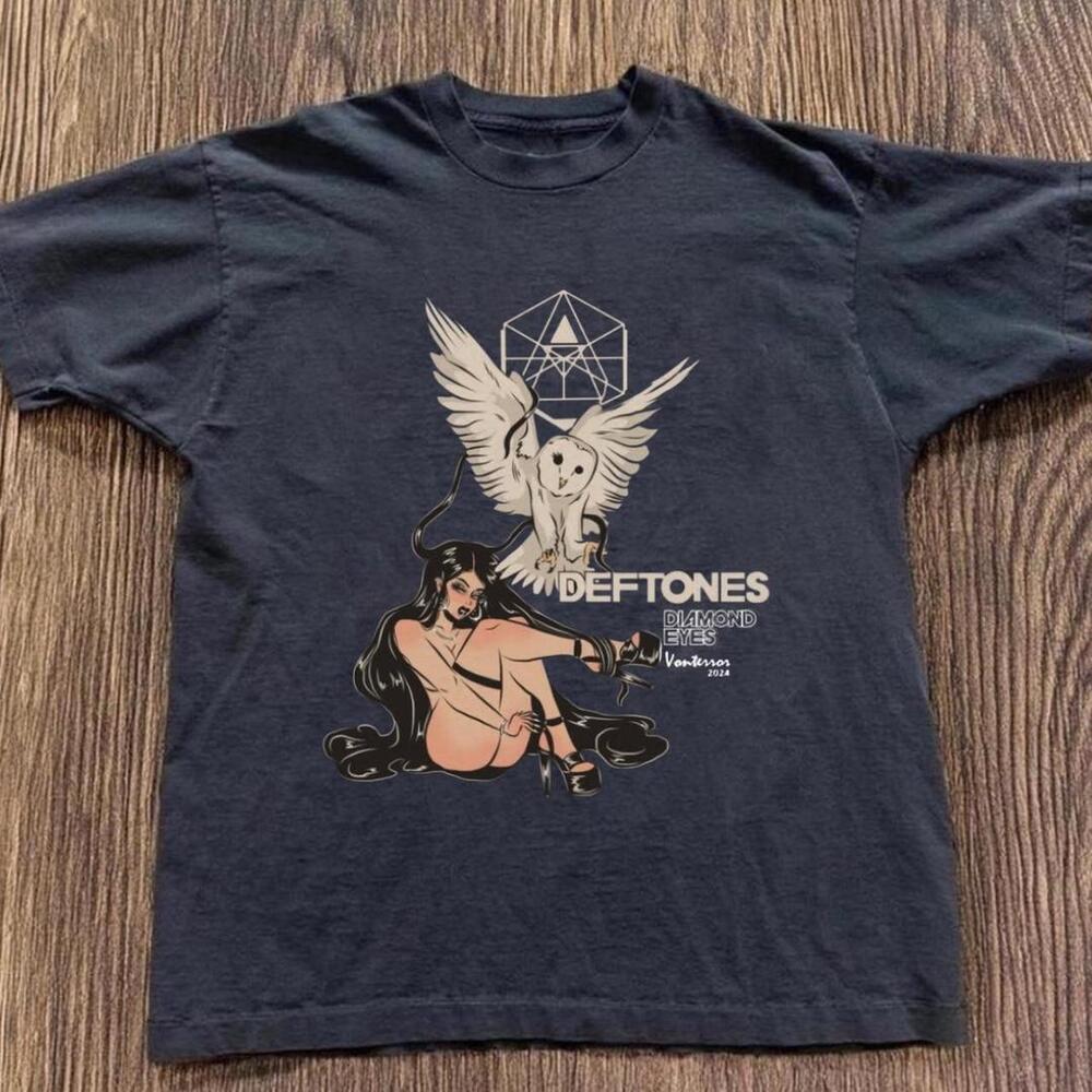 Gildan Men Black T-Shirt, Deftones Band Tee With Graphic Of A  Symbol